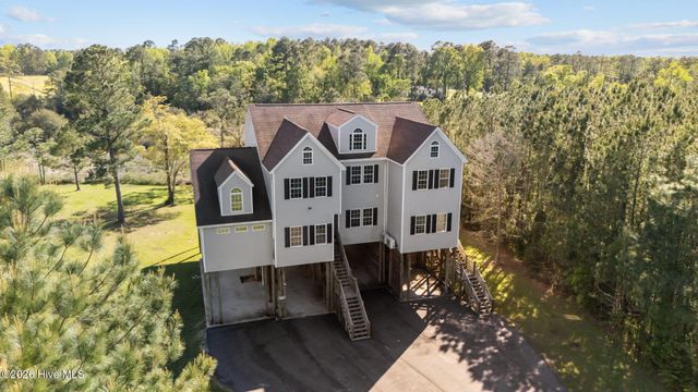 2180 Nc 304 A, Bayboro, NC 28515