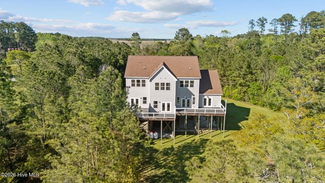 2180 Nc 304 A, Bayboro, NC 28515