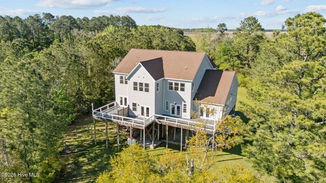 2180 Nc 304 A, Bayboro, NC 28515