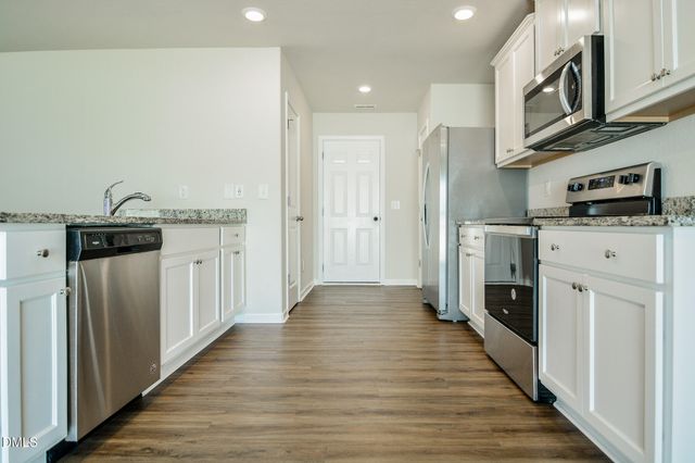 745 Frosty Way, Zebulon, NC 27597