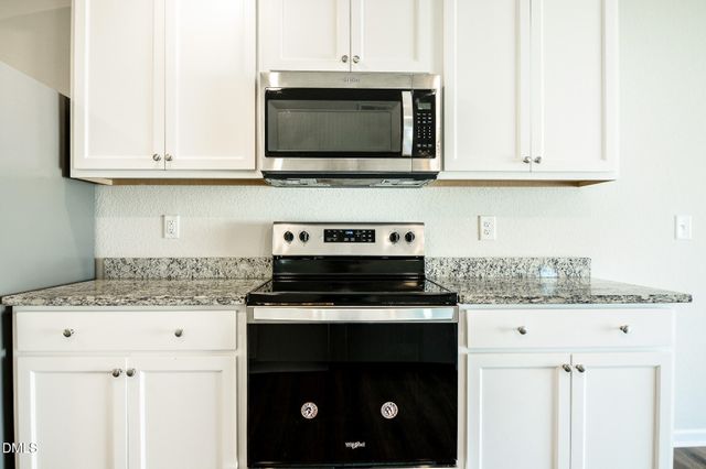 745 Frosty Way, Zebulon, NC 27597