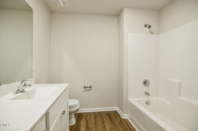 745 Frosty Way, Zebulon, NC 27597
