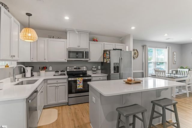 403 Aldworth Lane, Fountain Inn, SC 29644