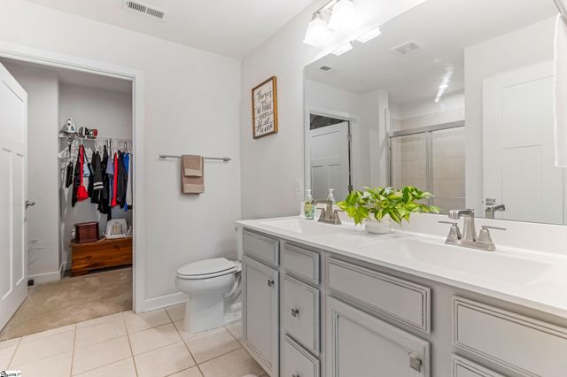 403 Aldworth Lane, Fountain Inn, SC 29644