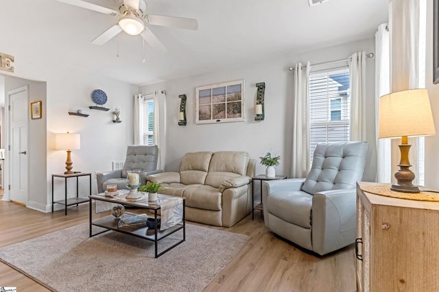 403 Aldworth Lane, Fountain Inn, SC 29644