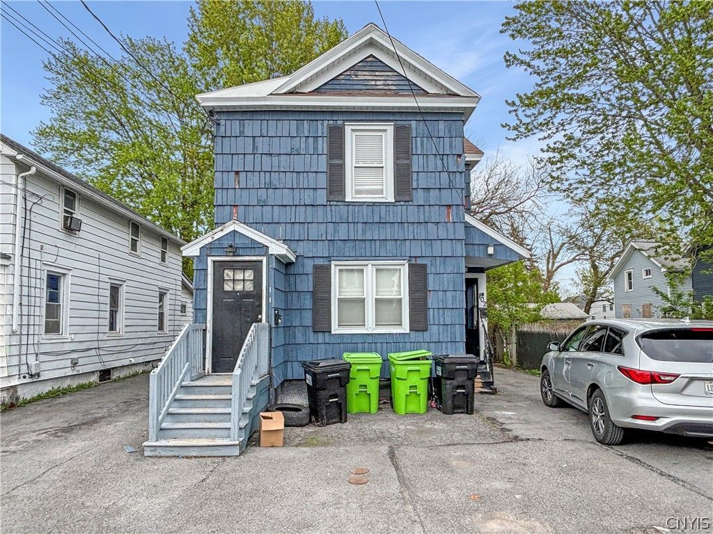 102 Woodbury Avenue, Salina, NY 13206