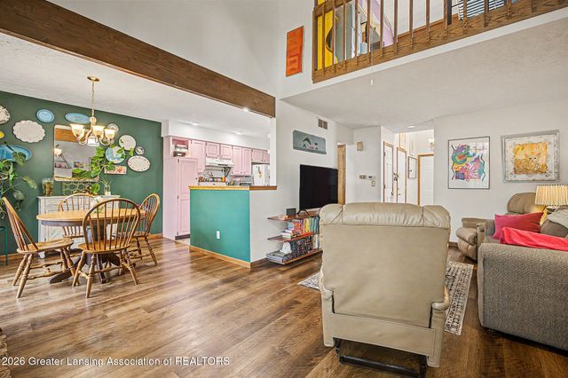 1725 Whitegate Lane, East Lansing, MI 48823