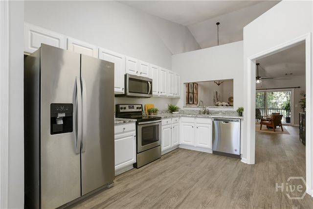 33 River Trace Court, Savannah, GA 31410