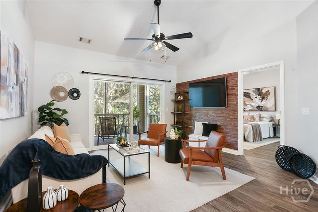 33 River Trace Court, Savannah, GA 31410