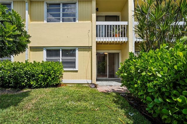 2121 NE 36th Street 2121, Lighthouse Point, FL 33064
