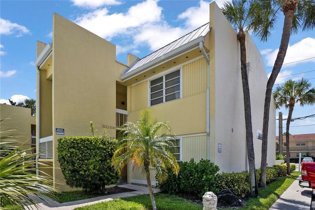 2121 NE 36th Street 2121, Lighthouse Point, FL 33064