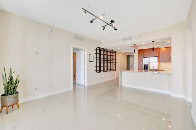 315 NE 3rd Avenue 1505, Fort Lauderdale, FL 33301