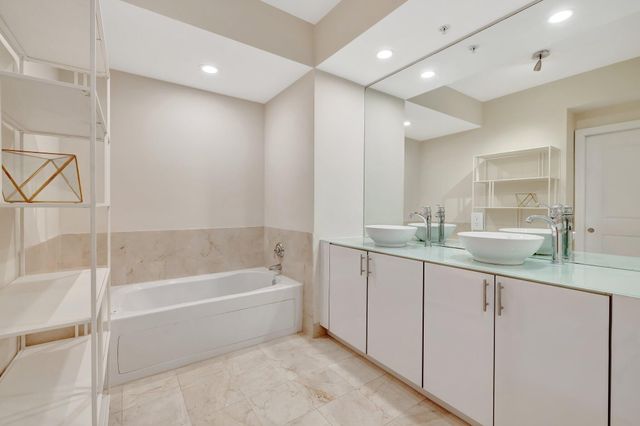 315 NE 3rd Avenue 1505, Fort Lauderdale, FL 33301