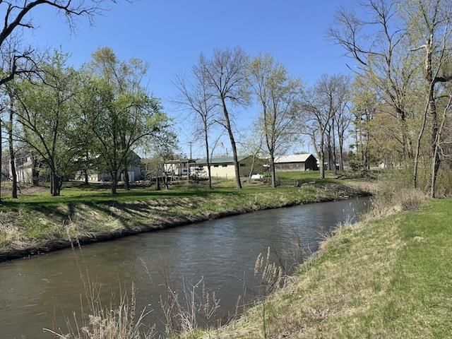 106 State Street, Mazomanie, WI 53560