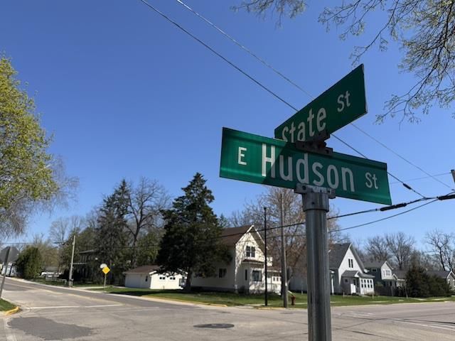 106 State Street, Mazomanie, WI 53560