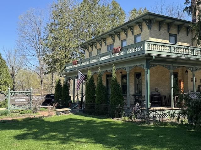 106 State Street, Mazomanie, WI 53560