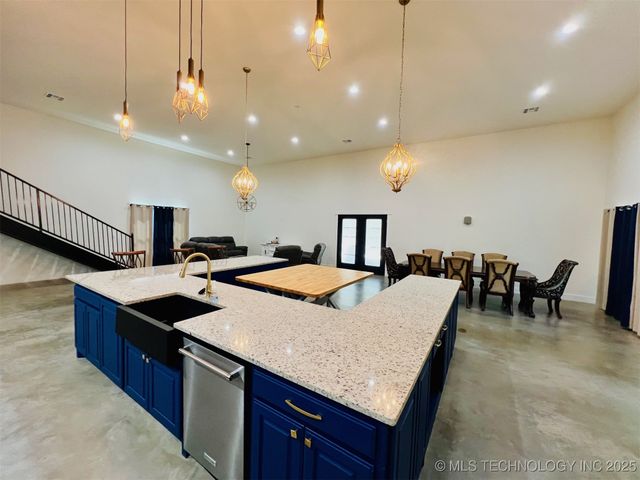 3896 Kiowa Drive, Kingston, OK 73439