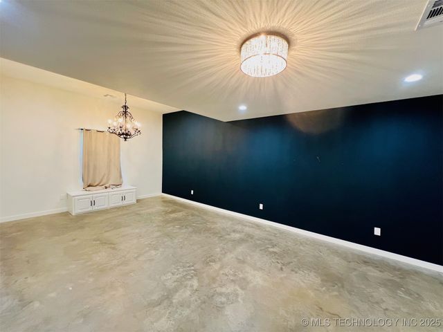 3896 Kiowa Drive, Kingston, OK 73439