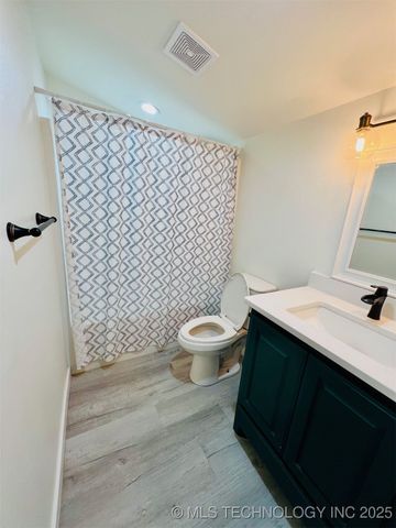 3896 Kiowa Drive, Kingston, OK 73439