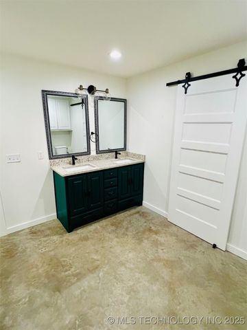 3896 Kiowa Drive, Kingston, OK 73439