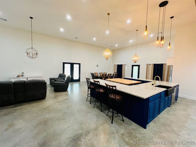 3896 Kiowa Drive, Kingston, OK 73439