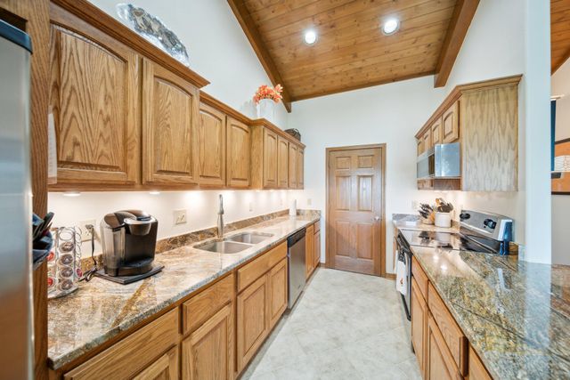 326 Private Road 93, Eucha, OK 74342