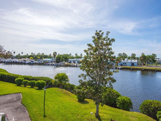 2800 Indian River Boulevard 7H, Vero Beach, FL 32960
