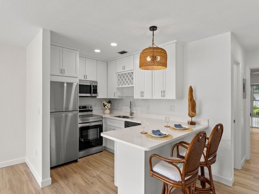 2800 Indian River Boulevard 7H, Vero Beach, FL 32960