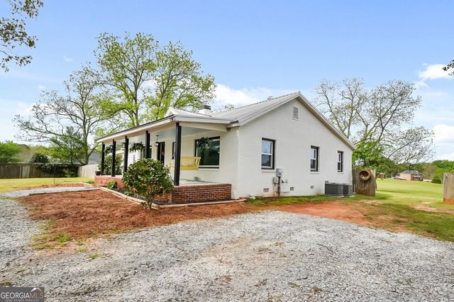1015 Sid Hunter Road, Senoia, GA 30276