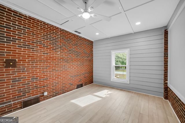 1015 Sid Hunter Road, Senoia, GA 30276