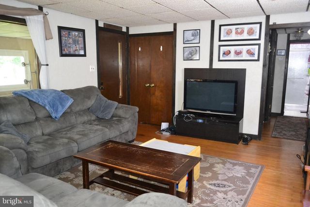 2220 BALDWIN RUN DR, Aston, PA 19014