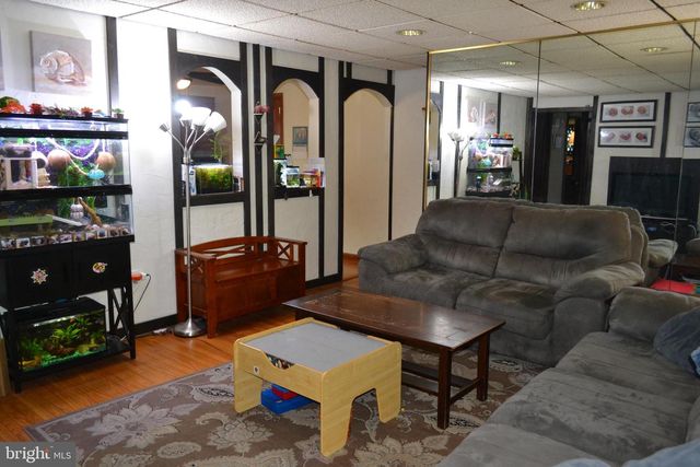 2220 BALDWIN RUN DR, Aston, PA 19014