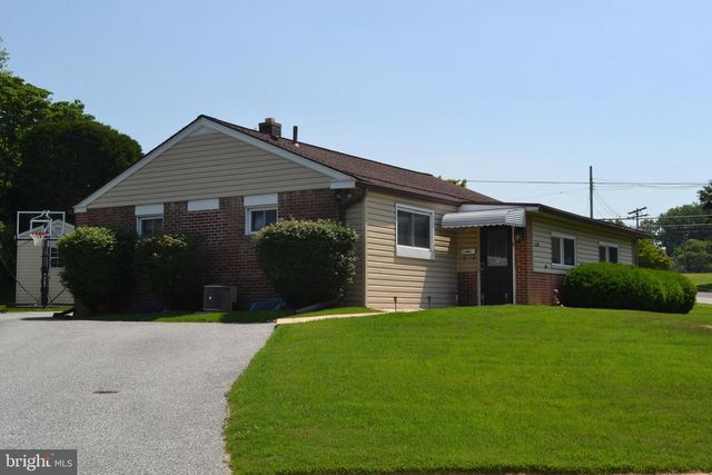 2220 BALDWIN RUN DR, Aston, PA 19014