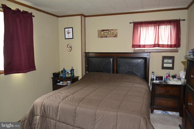 2220 BALDWIN RUN DR, Aston, PA 19014