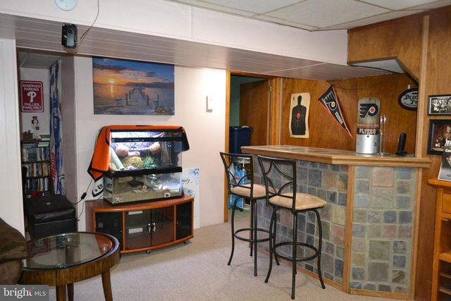 2220 BALDWIN RUN DR, Aston, PA 19014