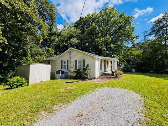 1298 Creek Rd, Smithville, TN 37166