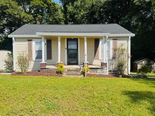 1298 Creek Rd, Smithville, TN 37166