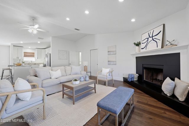 338 DIJON Drive S, Jacksonville, FL 32225