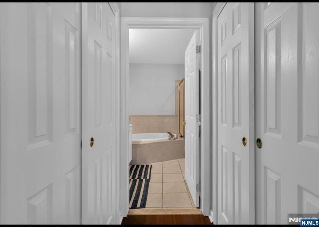 451 Hartford Drive 4052, Nutley, NJ 07110