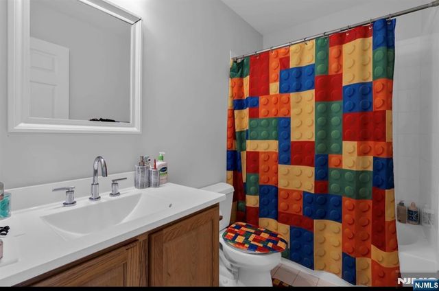 451 Hartford Drive 4052, Nutley, NJ 07110