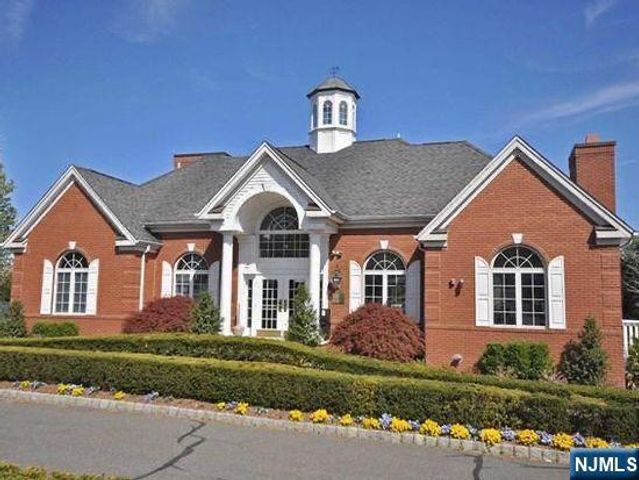 451 Hartford Drive 4052, Nutley, NJ 07110