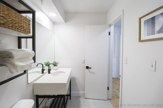 825 W 23rd Street North, Claremore, OK 74017