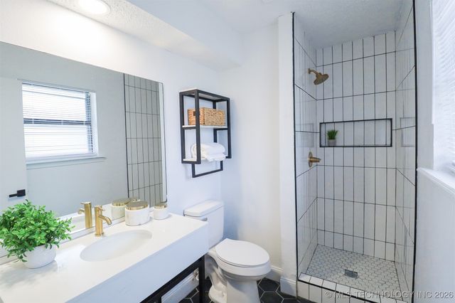 825 W 23rd Street North, Claremore, OK 74017