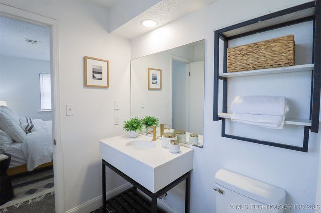 825 W 23rd Street North, Claremore, OK 74017