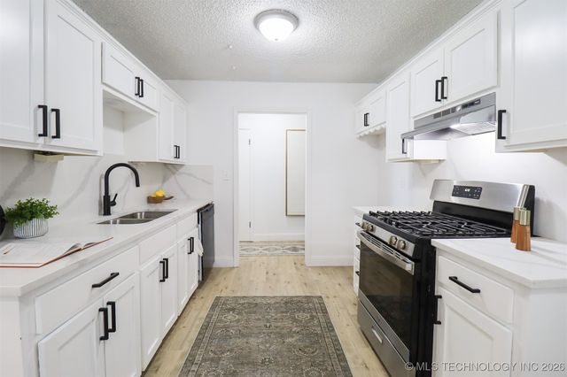 825 W 23rd Street North, Claremore, OK 74017