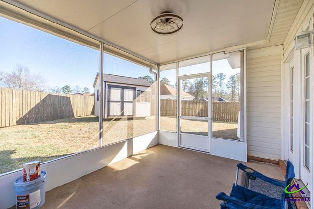 111 Chipper Street, Bonaire, GA 31005