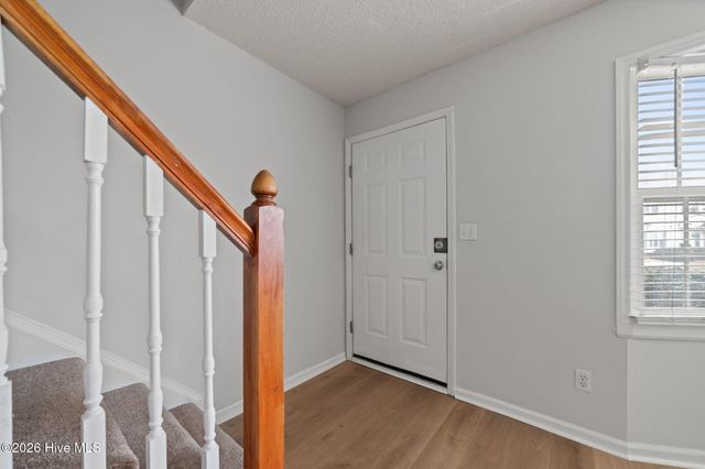 3915 Sterling Pointe Drive Jj9, Winterville, NC 28590