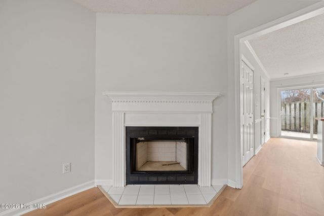 3915 Sterling Pointe Drive Jj9, Winterville, NC 28590