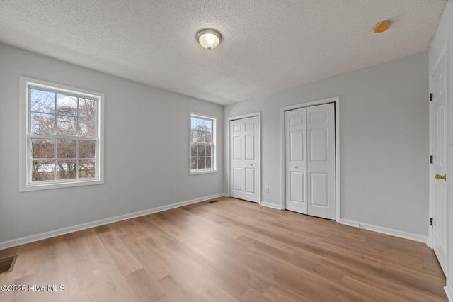 3915 Sterling Pointe Drive Jj9, Winterville, NC 28590