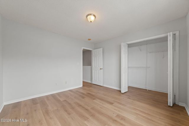 3915 Sterling Pointe Drive Jj9, Winterville, NC 28590